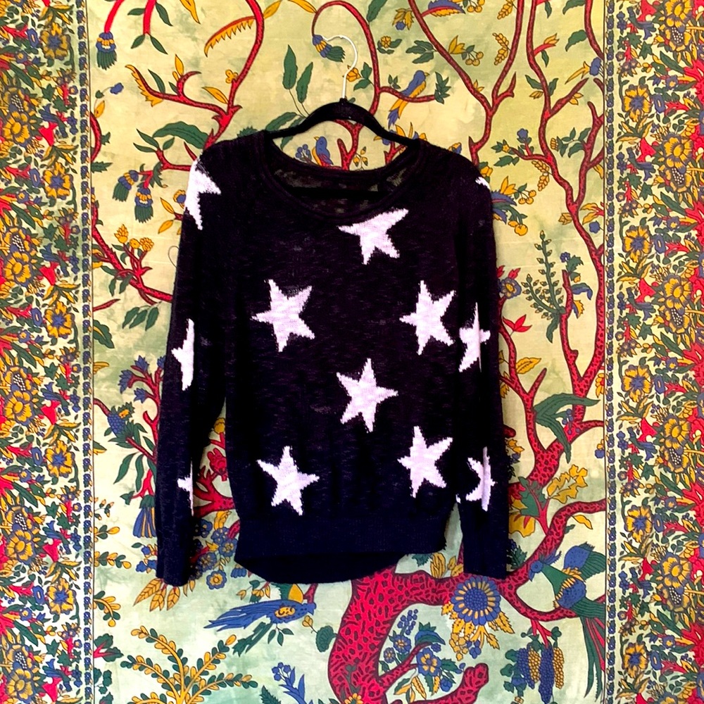 Ew, David! Black and white star sweater, size S